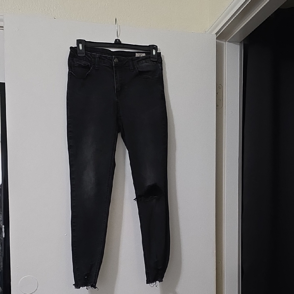 Bridge by GLY Women's Black Ankle Skinny Jeans